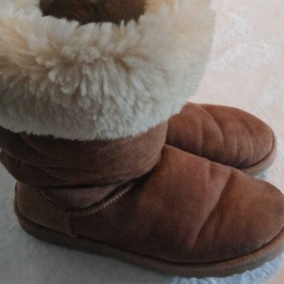 Ugg Bailey Boys 2 Tall Boots size US 9 - Picture 5 of 15